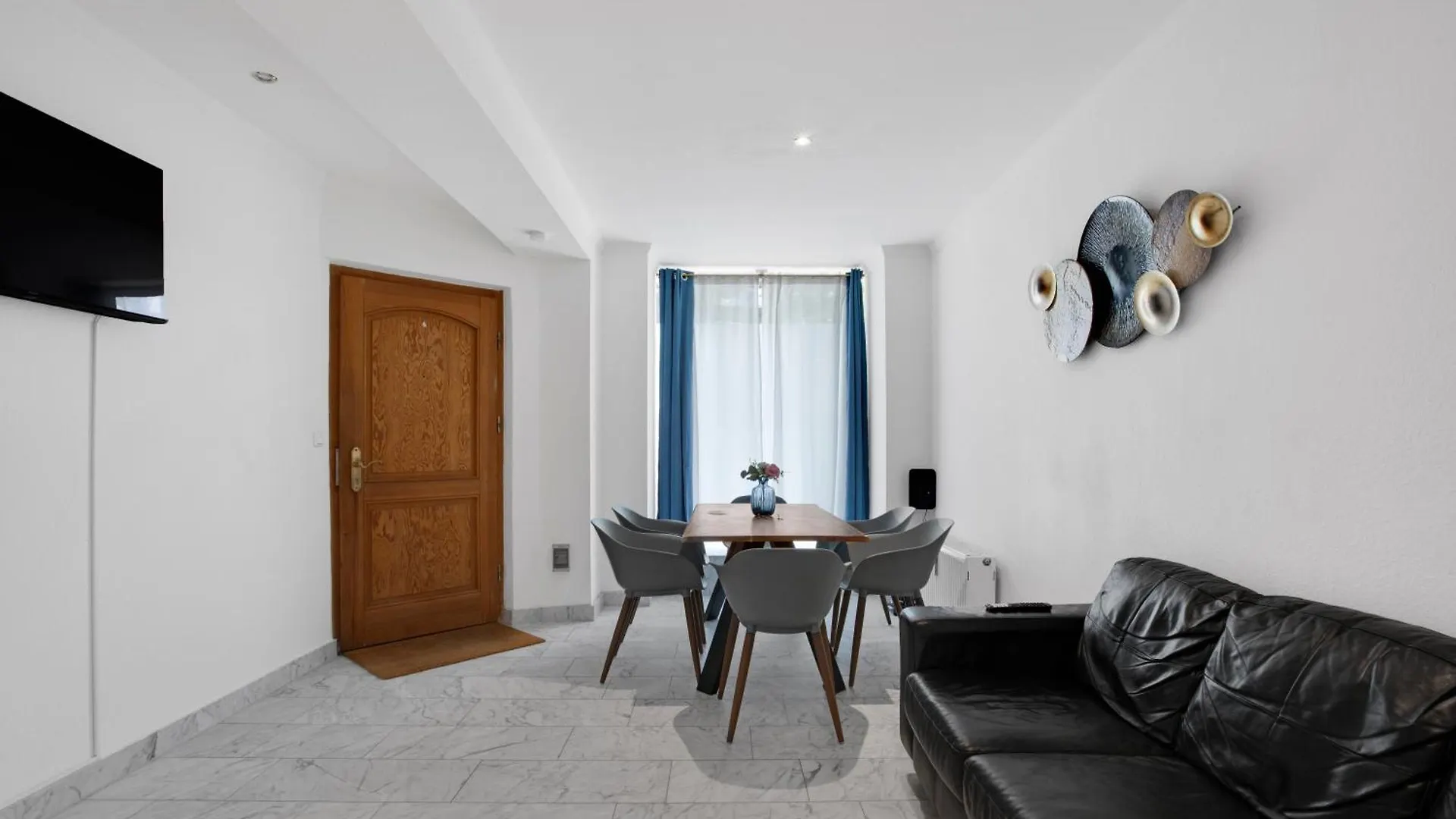Central 3 Bedroom Apartment In Kreuzberg Berlin